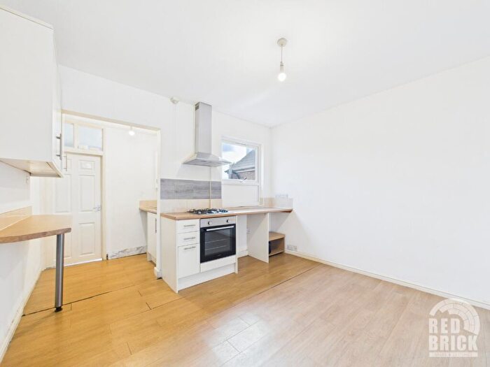 1 Bedroom Flat To Rent In Craven Road, Rugby, CV21