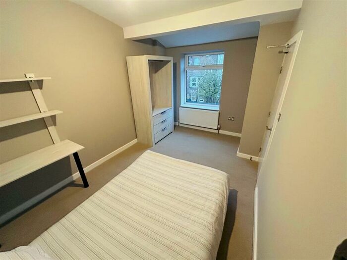 2 Bedroom Apartment To Rent In Hyde Park Villas, Hyde Park, Leeds, LS6