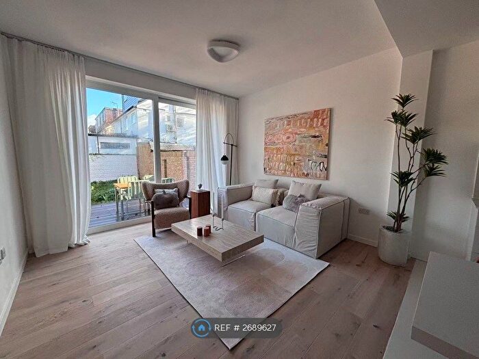 2 Bedroom Flat To Rent In Boston Road, London, W7