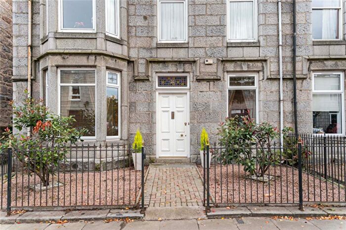 2 Bedroom Apartment For Sale In Union Grove, Aberdeen, Aberdeenshire, AB10