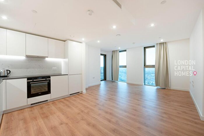 1 Bedroom Apartment To Rent In One Thames Quay, Marsh Wall, E14