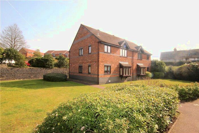 2 Bedroom Flat To Rent In Rosedale, Redan Road, Aldershot, Hampshire, GU12