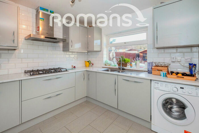 2 Bedroom Terraced House To Rent In Vale Road, SL4