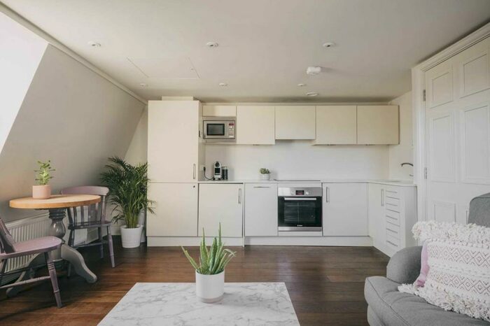 1 Bedroom Apartment To Rent In George Street, BA1