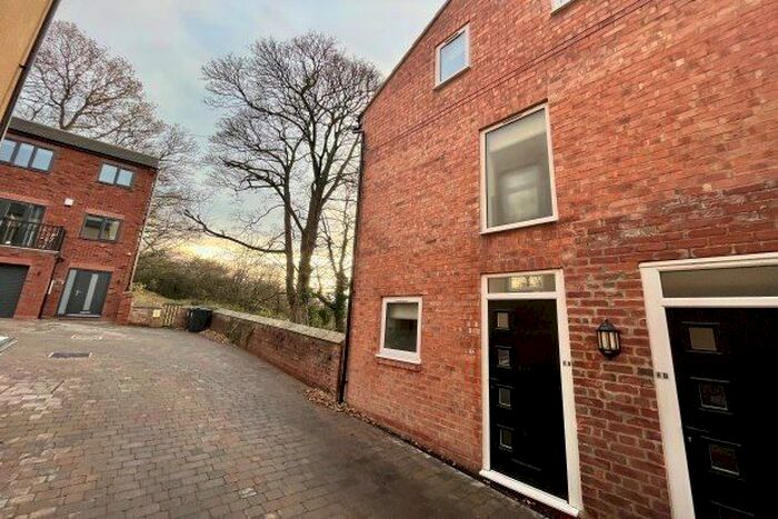 3 Bedroom Maisonette To Rent In Hurworth Road, Darlington, DL2