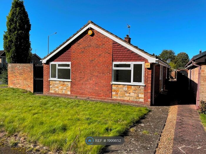 4 Bedroom Bungalow To Rent In Lambourne Drive, Maidenhead, SL6