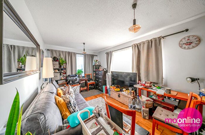 1 Bedroom Flat For Sale In Fordwych Road, London, NW2