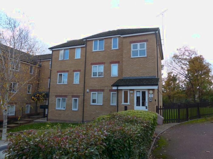 1 Bedroom Flat To Rent In Kirkland Drive, Enfield, EN2