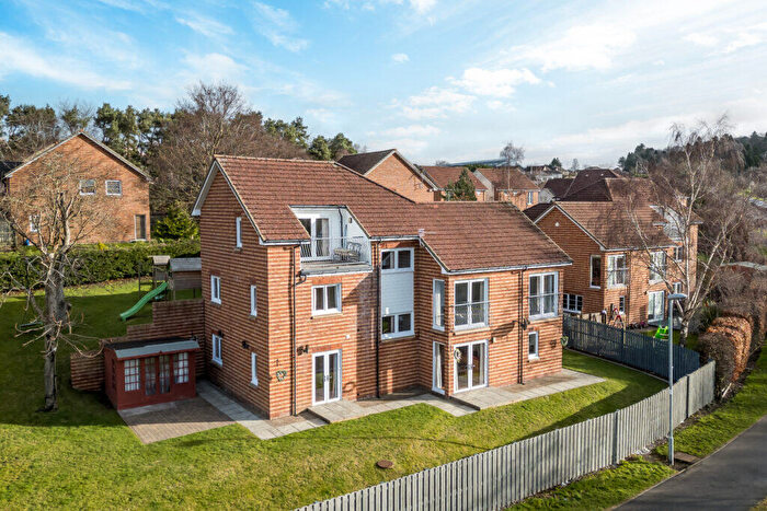 5 Bedroom Detached House For Sale In Kinloch Park, DD2