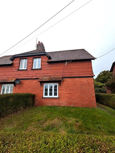 3 Bedroom Semi-Detached House To Rent In , EX5