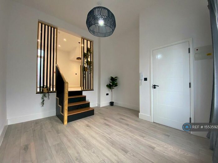 1 Bedroom Flat To Rent In Old Crofts Bank, Urmston, M41