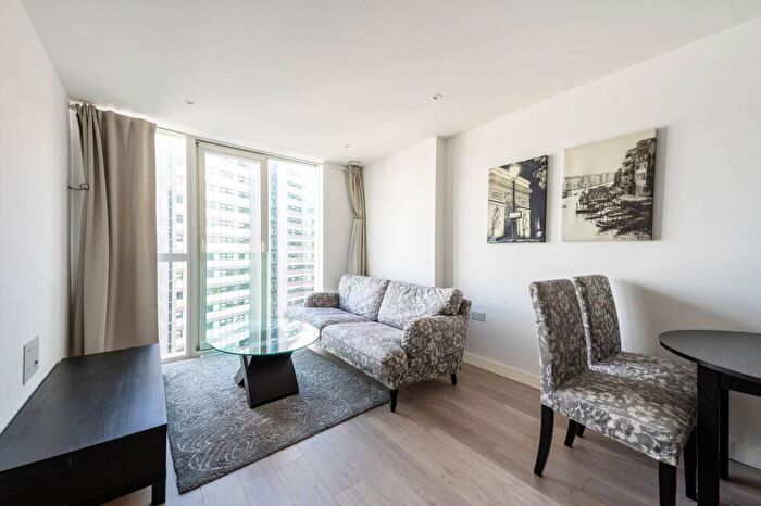 1 Bedroom Flat To Rent In Saffron Central Square, Croydon, CR0