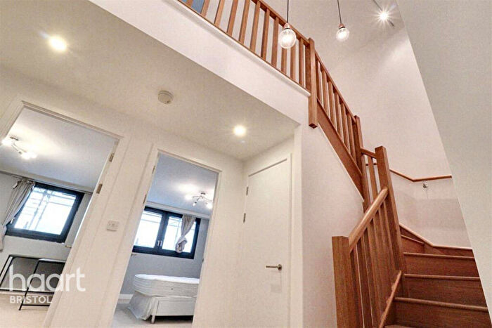 2 Bedroom Apartment To Rent In East Tucker Street, Bristol, BS1