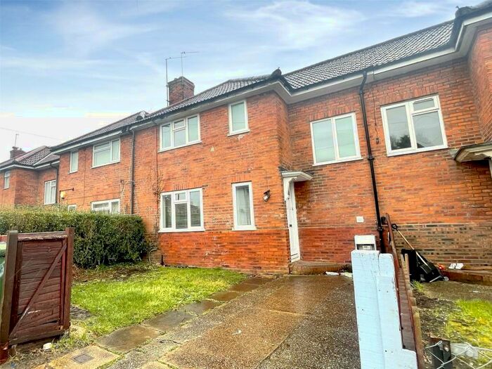 3 Bedroom Terraced House To Rent In Modbury Gardens, Reading, Berkshire, RG2