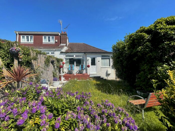 2 Bedroom Bungalow To Rent In Mountview Road, Sompting, Lancing, BN15