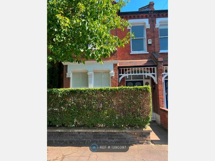 2 Bedroom Flat To Rent In Klea Avenue, London, SW4