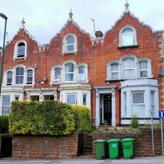 6 Bedroom House To Rent In Woodborough Road, Nottingham, NG3