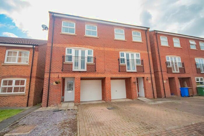 3 Bedroom Semi-Detached House To Rent In Sandringham Road, Brough, East Riding Of Yorkshire, HU15