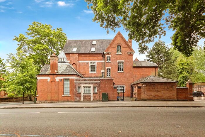 1 Bedroom Apartment To Rent In Gladstone Court, The Park, Nottingham, NG7