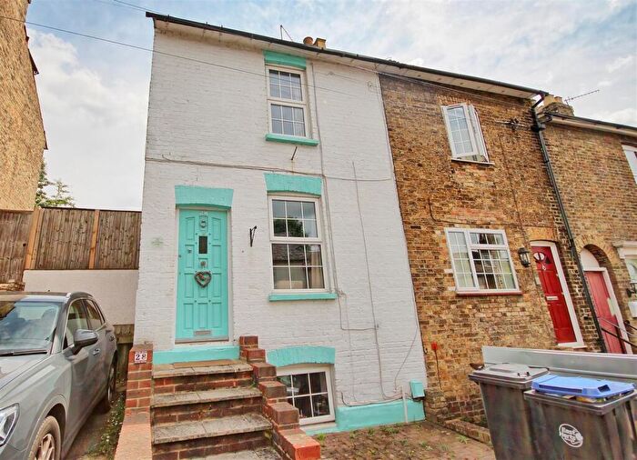 3 Bedroom End Of Terrace House To Rent In Musley Hill - Ware - Pet Friendly, SG12