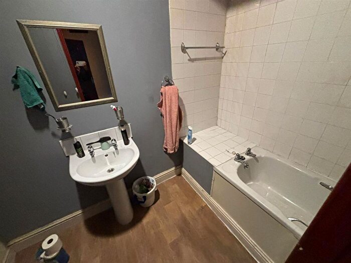 1 Bedroom Flat To Rent In Stafford Street, Willenhall, WV13
