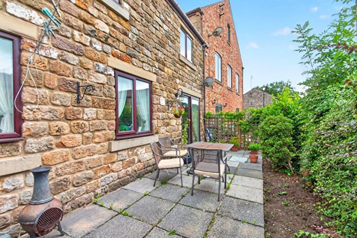 3 Bedroom House For Sale In Low Mill Court, Shaw Mills, Harrogate, HG3