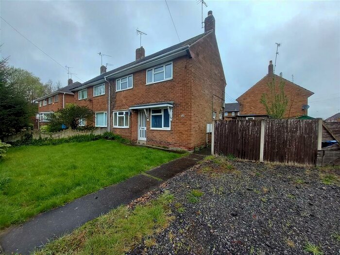2 Bedroom Maisonette For Sale In Robin Hood Avenue, Warsop, Mansfield, NG20