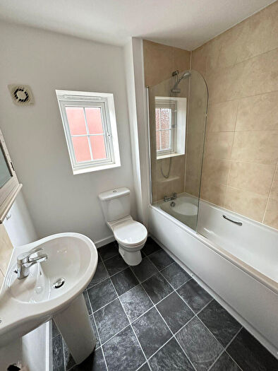 2 Bedroom End Of Terrace House To Rent In Glover Close, Annesley, NG15