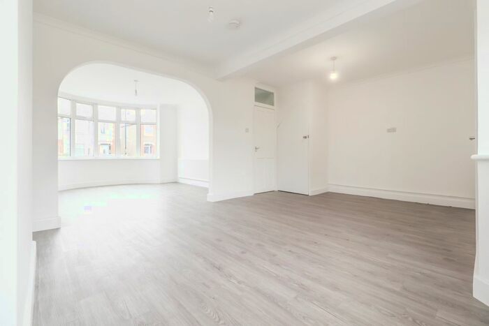 3 Bedroom Terraced House To Rent In William Bristow Road, Cheylesmore, Coventry, CV3