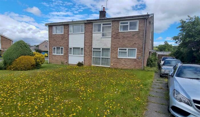 3 Bedroom Semi-Detached House For Sale In Llwyn Brith, Llanrwst, LL26