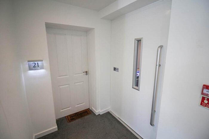 2 Bedroom Flat For Sale In Weston-super-Mare** Double Bedrooms**Open Plan Living Area**, BS23