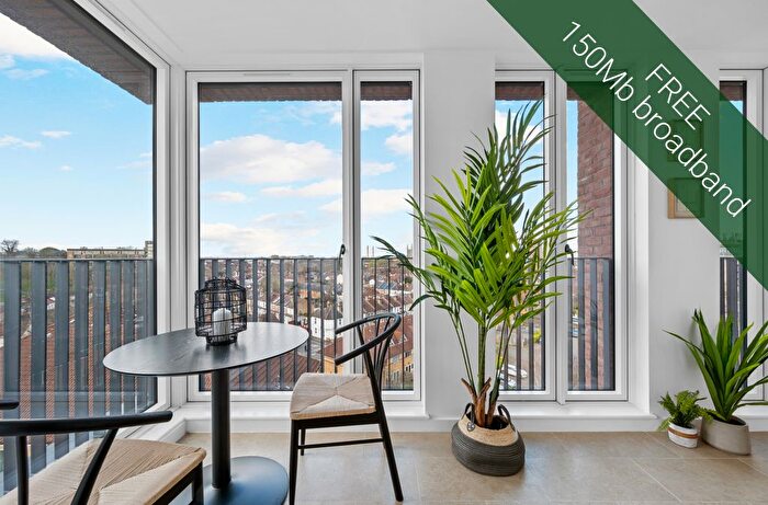 2 Bedroom Flat To Rent In Kindred House, Scarbrook Road, Croydon, CR0