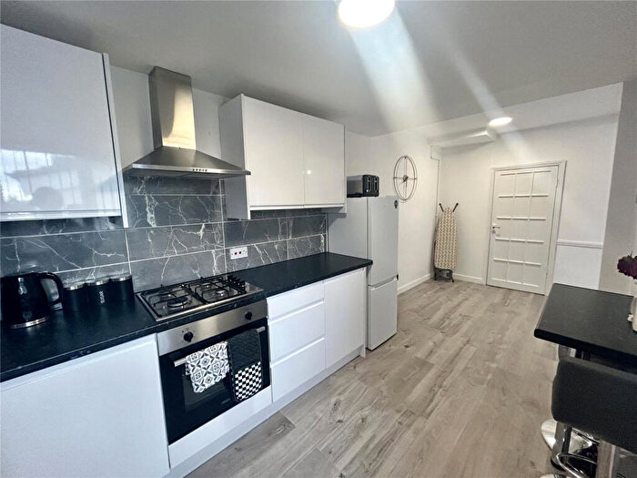 3 Bedroom Terraced House To Rent In Batsford Road, CV6