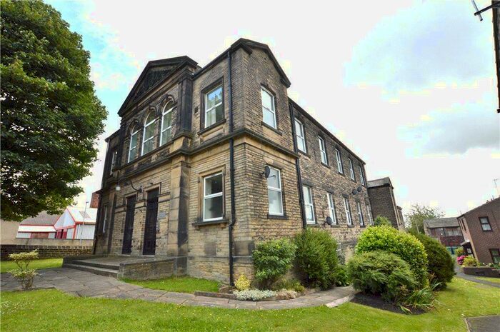 2 Bedroom Flat To Rent In Littlemoor Road, Pudsey, Leeds, LS28