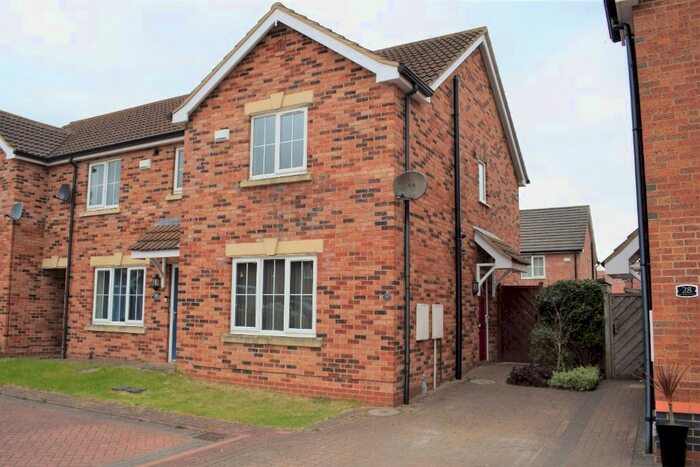 2 Bedroom Semi-Detached House To Rent In Old School Close, Brigg, DN20