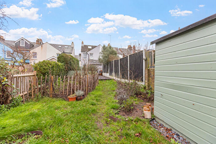 3 Bedroom Semi Detached House For Sale In Victoria Road, Chichester, PO19