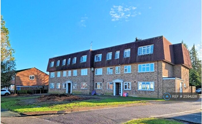 1 Bedroom Flat To Rent In Mount Hermon Road, Woking, GU22