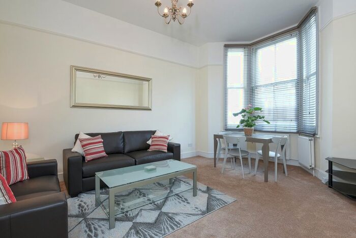 1 Bedroom Flat To Rent In Finborough Road, London, SW10