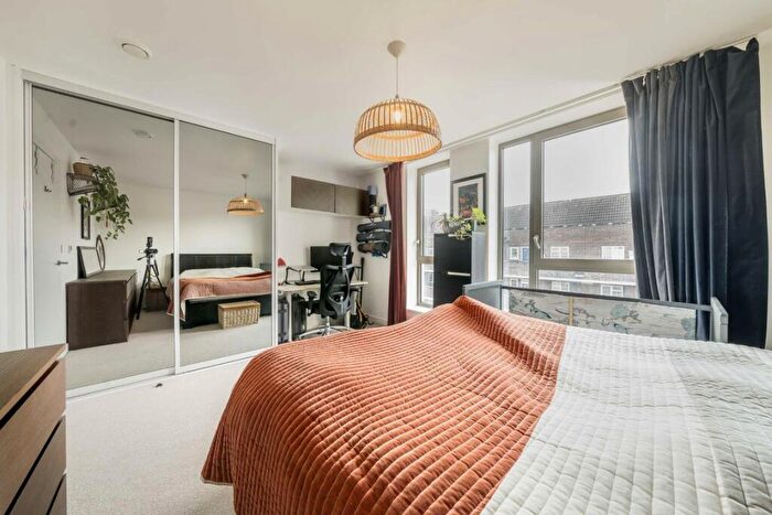 1 Bedroom Flat For Sale In Frampton Park Road, Hackney, E9