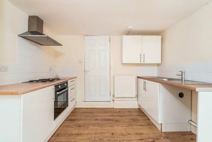 1 Bedroom Flat To Rent In Neath Road Lane South, Plymouth, PL4