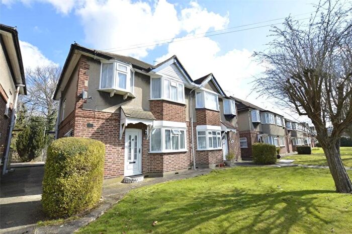 2 Bedroom Flat To Rent In Lowther Road, Stanmore, HA7