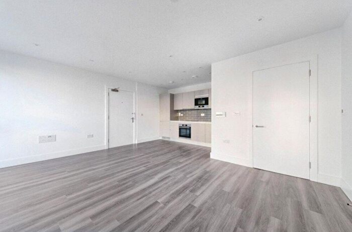 2 Bedroom Flat To Rent In Acer Heights, Parkside Avenue, London, SE10