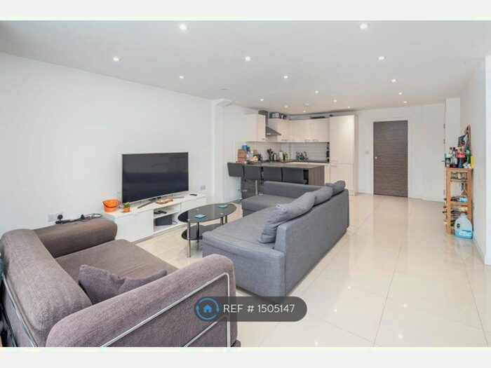 4 Bedroom Flat To Rent In St. Annes Row, London, E14
