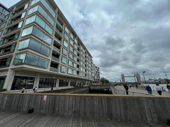 1 Bedroom Flat To Rent In Landmark Place, Sugar Quay, London, EC3R