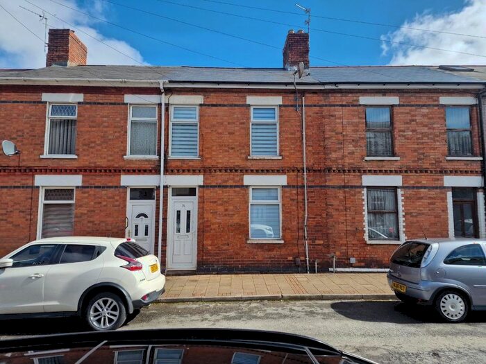 2 Bedroom Terraced House To Rent In Dock Street, Penarth, CF64