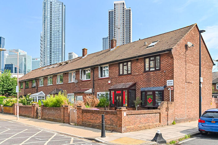 3 Bedroom End Of Terrace House To Rent In Hickin Street, Isle Of Dogs, London, E14