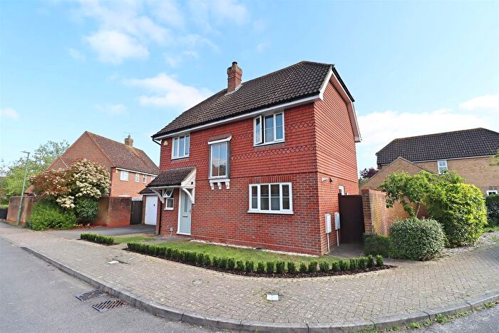3 Bedroom Detached House For Sale In Long Meadow, Great Notley, Braintree, CM77