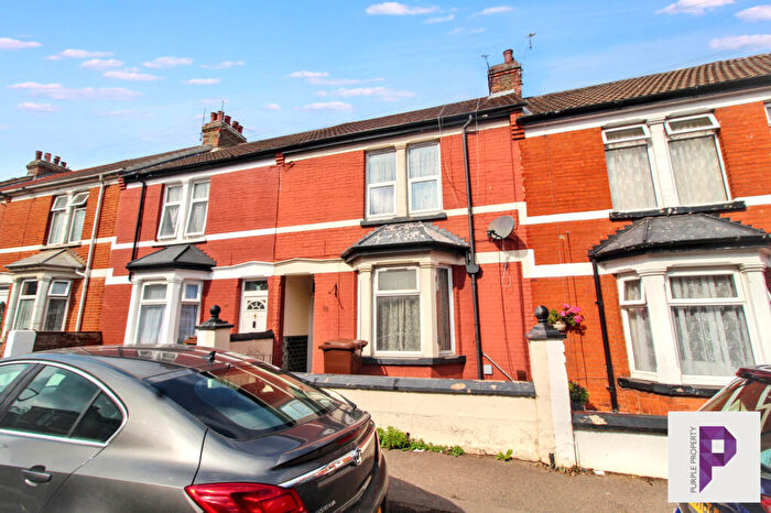 3 Bedroom Terraced House For Sale In Chester Road, Gillingham, ME7