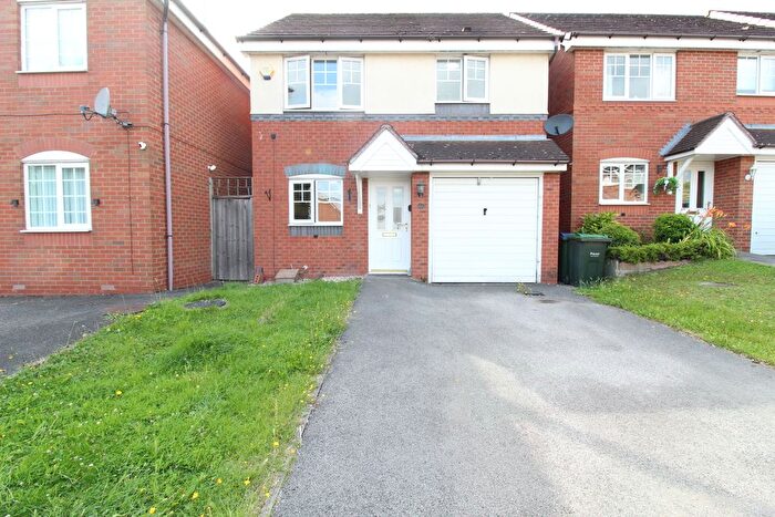3 Bedroom Detached House To Rent In Lupin Grove, Tame Bridge, WS5