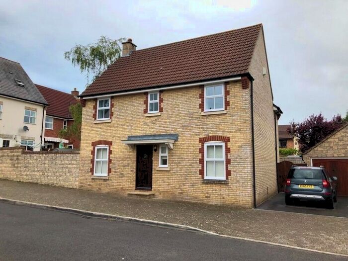 4 Bedroom Detached House To Rent In Osmond Drive, Wells, Somerset, BA5